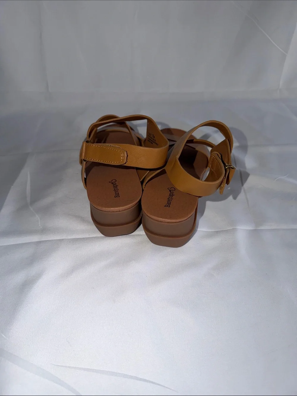 Baretraps Caley Caramel Tan Crisscross Strappy Comfort Platform Wedge Sandals 10
